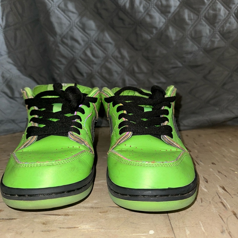Used Nike SB powerpuff girls buttercup dunks
